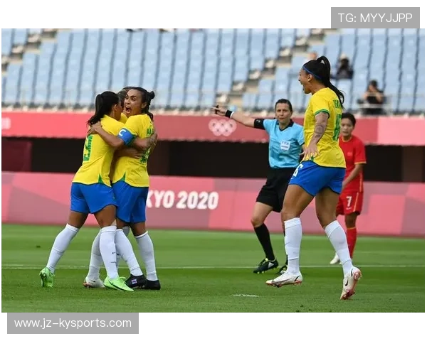 巴西女足全力以赴，火焰之路上前行，巴西女足友谊赛